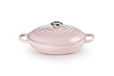 Le Creuset Signature Gusseisen Gourmet-Profitopf, Rund, Ø 26 cm, 2,2 l, Für alle Herdarten inkl. Induktion geeignet, 4,205 kg, Shell Pink, 21180267774430