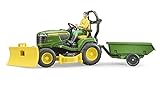 bruder 62104 - Bworld John Deere Rasentraktor mit Anhänger & Gärtner - 1:16 Traktor, Rasenmäher, Anhänger, Landwirtschaft, Bauernhof, Mann, Spielzeugfigur, Arbeiter, Bauer, Landwirt, Set