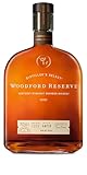 Woodford Reserve Bourbon Whiskey - Ein hochwertiges Geschenk - Perfekt ausgewogen mit würzigen und süßen Noten von Früchten und Vanille - 0.7L/43.2% Vol.