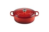 Le Creuset Signature Gusseisen-Bräter mit Deckel, Ø 27 cm, Oval, Für alle Herdarten und Induktion geeignet, Volumen: 4,1 l, 4,425 kg, Kirschrot, 21178270602430