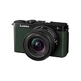 Panasonic Lumix DC-S9NE-G Spiegellose Vollformatkamera, Open Gate Vlogging, 24,2 MP, 6K/4K, 779-Punkt-PDAF, Bildstabilisierung, LUT, 180°-Flexibler-Monitor, 5 GHz WLAN, Grün, mit Objektiv S-R1840E.