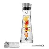 Stoneline Glaskaraffe 1 Liter, mit Fruchtspiess/Fruchteinsatz und Spülbürste, Wasserkaraffe mit Ausgießer aus Edelstahl, Glaskaraffe mit Deckel, Karaffe mit Fruchteinsatz