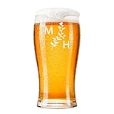 PolyYL Personalisiertes Bierglas 0,56l, Weizenglas mit Gravur, Ein Personalisiertes Geschenk z. B. Zum Geburtstag, Vatertag, für Gute Freunde, zu Weihnachten u.v.m (Name+Name)