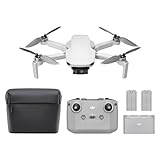 DJI Mini 4K Fly More Combo, Drohne mit 4K UHD Kamera für Erwachsene, unter 249 g, 3-Achsen Gimbal Stabilisierung, 10 km Videoübertragung, autom. Rückkehr, 3 Akkus für 93 min Flugzeit, C0, QuickShots