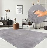 the carpet Relax Moderner Flauschiger Kurzflor Teppich, Anti-Rutsch Unterseite, Waschbar bis 30 Grad, Super Soft, Felloptik, Grau, 160 x 230 cm