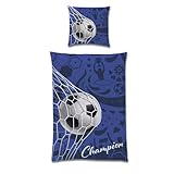 Familando Fußball Bettwäsche Set 135x200 80x80 aus 100% Baumwolle · Blaues Motiv Champion mit Ball im Tor-Netz · Bettwäsche für Jungen mit Reißverschluss