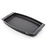 Weber Keramik Grillpfanne (47 x 28cm), Ideal für Fisch, gegriffelter Boden, mit Ausguess-Schaube, BBQ-Grillpfanne mit Antihaftoberfläche, extrem hitzebeständig, spülmaschinenfest - Schwarz (17886)