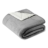 Amazon Basics Mikrofaser Wendedecke Kuscheldecke aus Sherpa, 127 x 152 cm, Dunkelgrau