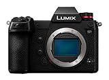 Lumix DC-S1E-K spiegellose Vollformatkamera, 4K 60p/50p Videoaufnahmen mit Flip Screen (professionelle Videofunktionen. 24,2MP CMOS-Sensor, ohne Objektiv, Schwarz) (Generalüberholt)