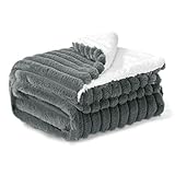 BEDELITE Kuscheldecke Flauschig Decke 150x200 - Dicke XL Sherpa Decken Grau für Couch, warme Cord Kuscheldecken weiche Fleecedecke Wohndecke als Couch Überwurf für Wohnzimmer