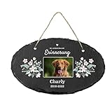 Geschenke 24 | Gedenktafel für Hund oder Katze aus Schiefer (oval)| personalisiert mit zwei Jahreszahlen und Wunschfoto| Trauergeschenk | individuelle Grabbeigabe | Schiefertafel zum Aufhängen