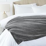 Amazon Basics Überwurf Kuscheldecke, Nicht beheizt, aus weichem, samtigem Plüsch, 168 x 229 cm, Grau