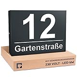 PRINTIMA Premium Gravur Personalisierter Hausnummer Anthrazit Beleuchtet Led Strom 230V, Hausnummernschild mit Dämmerungssensor |30x40cm, 6W /A++| Wasserdicht, Funktion trifft auf Qualität und Stil