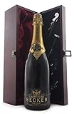 Becker Brut Vintage Champagne 1975 in einer mit Seide ausgestatetten Geschenkbox, da zu 4 Weinaccessoires, 1 x 750ml