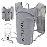 Laufweste Damen und Herren, verstellbare Laufweste mit 1500ml Trinkflasche, 5L Running Vest Reflektierende Trinkrucksack mit Handyhalterung, geeignet für Outdoor Läufe,Jogging,Wanderungen, Radfahren