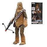 Disney Store Offizielle Sprechende Actionfigur Chewbacca, Star Wars, 28,5cm, Wookiee-Krieger mit Leuchtendem Blaster, 14 Knurrende Geräusche, Geeignet Ab 3 Jahren