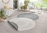 Northrugs Porto In- und Outdoor Teppich Rund – Runder Wendeteppich Wasserfest Mandala Design Flachgewebe Teppich Wetterfest für Balkon, Terrasse, Garten, Wohnzimmer in Grau Creme, ⌀140cm
