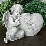 Grabengel neben Herz mit Spruch Wir Vermissen Dich anmutiger Grabschmuck Grabengel Trauerschmuck Trauerengel Grabfigur Trauerfigur Gedenkstein wetterfest