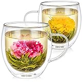 Teabloom Twin Harmony Doppelwandige Glasbecher & Blühende Teeblumen (Set mit 2 Tassen + 2 Teekugeln) - 550 ml Becher - Borosilikatglas - 2 Gourmet Grüntee Blumen enthalten