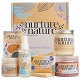 Nurture by Nature Relax & Calm, Verwöhn-Spa-Geschenkset, Badeset, Lavendel, Badesalz, Aromatherapie, Seife, Badekugeln, Kerze & mehr, Geschenk für Frauen, sie