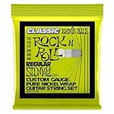 Ernie Ball Regular Slinky klassische Rock‘n‘Roll-E-Gitarrensaiten, reine Nickelwicklung, Stärke 10–46