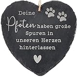 Spruchreif | Schieferherz mit Gravur „Deine Pfoten haben große Spuren…“ – Herzförmige Schiefertafel zum Aufhängen | Andenken & Trauer-Geschenk für Haustiere