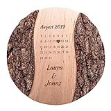 Holz Scheibe mit Gravur | Personalisiert mit Wunschdatum und Namen | Schönster Tag | Hochzeitsgeschenke für Brautpaar | Geschenk zum Jahrestag für ihn | Besondere Geschenkidee zum Hochzeitstag